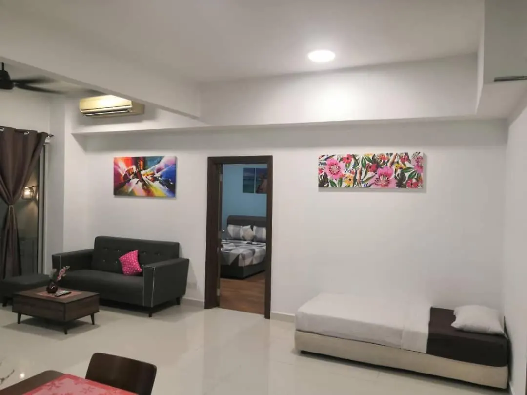 Regalia Suites Klcc View Rooftop Infinity Pool By Angkasa Homes Kuala Lumpur