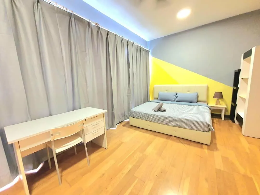 Regalia Suites Klcc View Rooftop Infinity Pool By Angkasa Homes Kuala Lumpur Malaysia