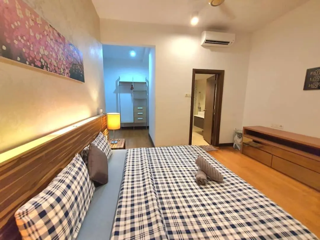 Regalia Suites Klcc View Rooftop Infinity Pool By Angkasa Homes Kuala Lumpur Malezja