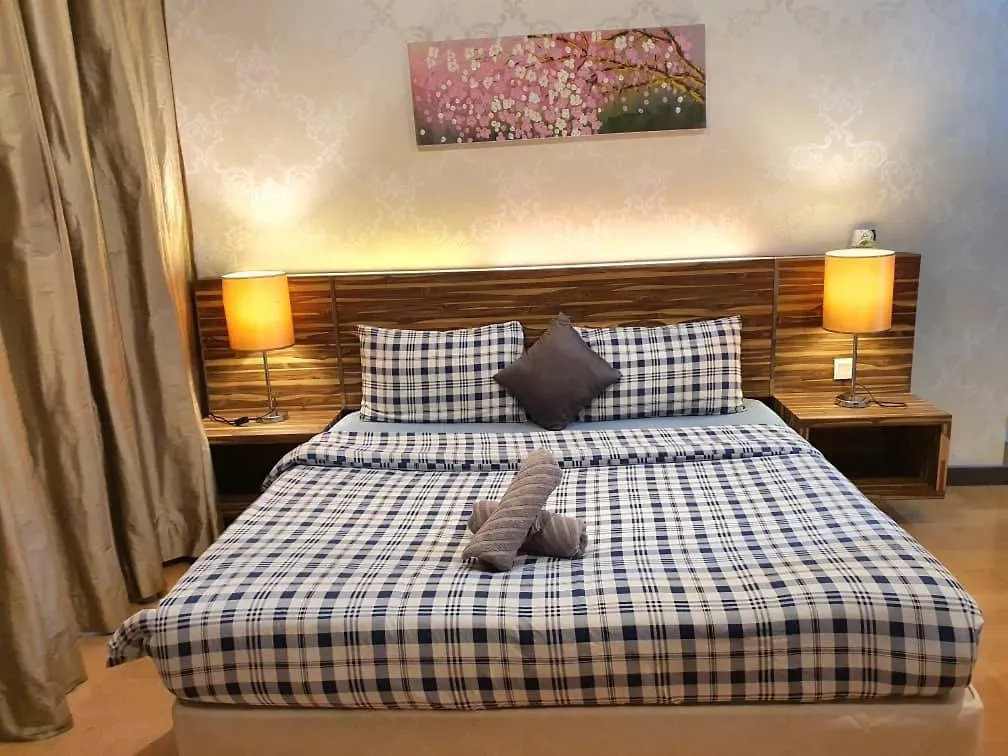 Regalia Suites Klcc View Rooftop Infinity Pool By Angkasa Homes Kuala Lumpur 0*,  Malaysia