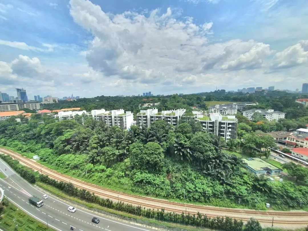 Apartment Regalia Suites Klcc View Rooftop Infinity Pool By Angkasa Homes Kuala Lumpur Malaysia