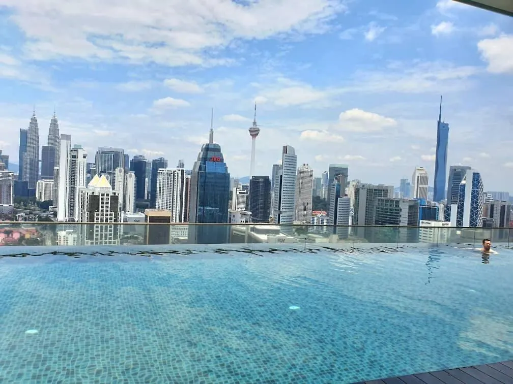 Regalia Suites Klcc View Rooftop Infinity Pool By Angkasa Homes Kuala Lumpur Apartment