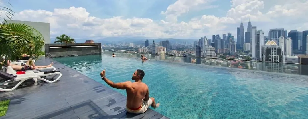 Apartment Regalia Suites Klcc View Rooftop Infinity Pool By Angkasa Homes Kuala Lumpur