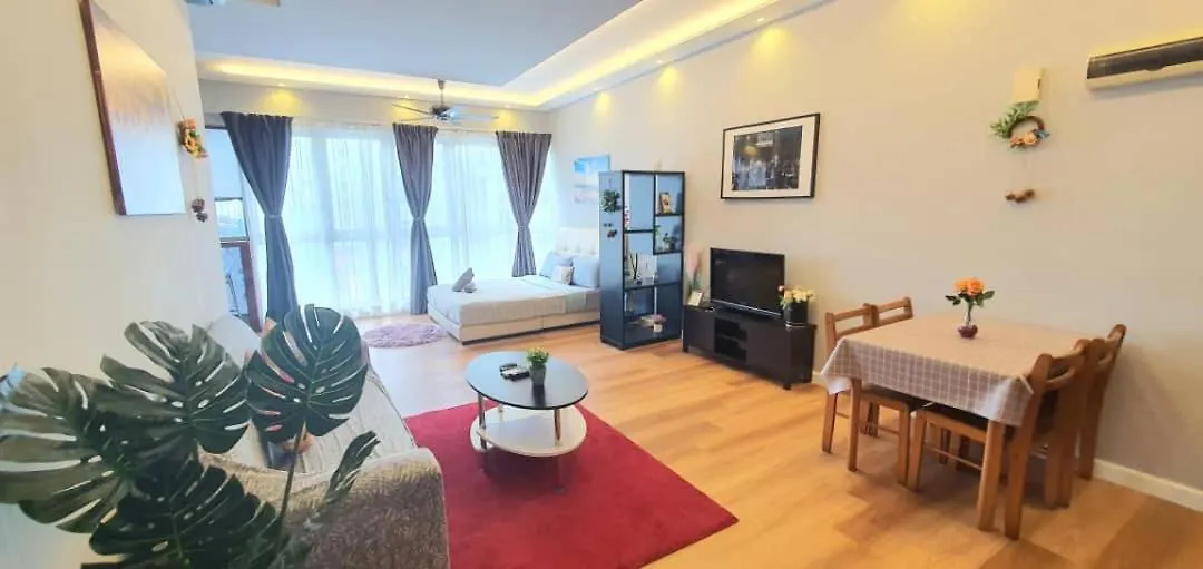 Regalia Suites Klcc View Rooftop Infinity Pool By Angkasa Homes Kuala Lumpur