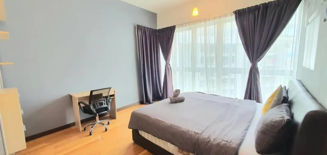Regalia Suites Klcc View Rooftop Infinity Pool By Angkasa Homes Kuala Lumpur Apartment