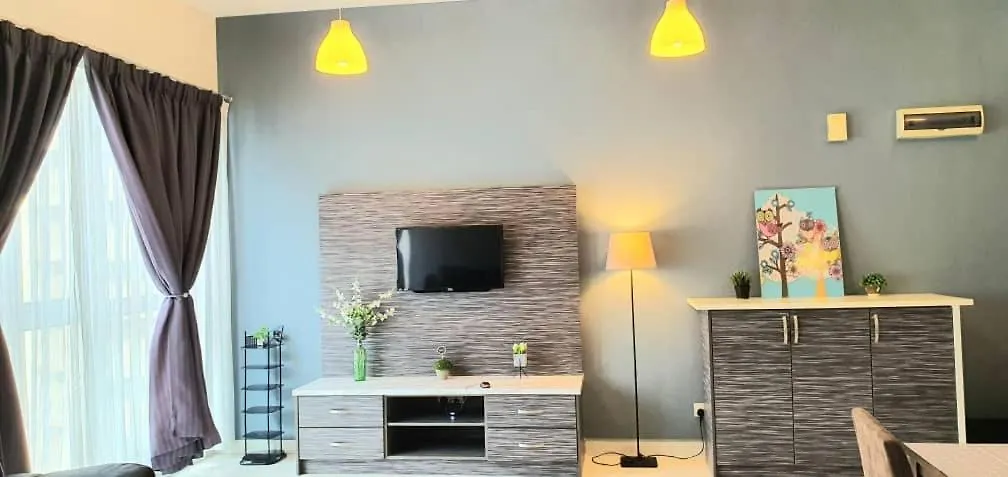 Regalia Suites Klcc View Rooftop Infinity Pool By Angkasa Homes Kuala Lumpur Malaysia