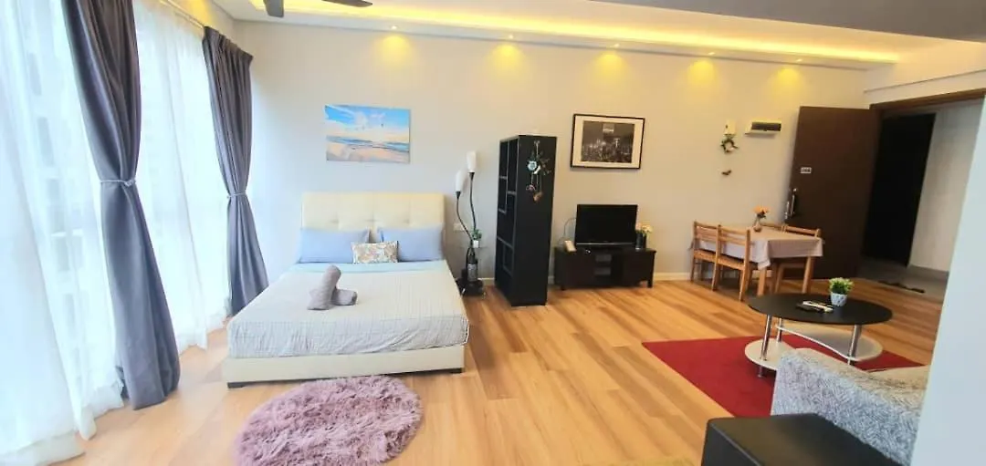 Regalia Suites Klcc View Rooftop Infinity Pool By Angkasa Homes Kuala Lumpur Apartment